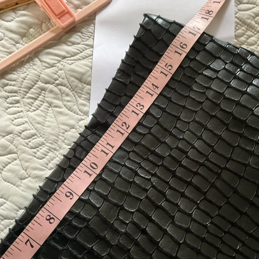 Anne Klein Black Faux Crocodile Embossed Leather Pencil Skirt Size 10 NWT - Picture 6 of 7